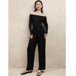 Banana Republic Relaxed Wide Leg Pleat Trouser Pants Size 4 Black #515471 RT$120